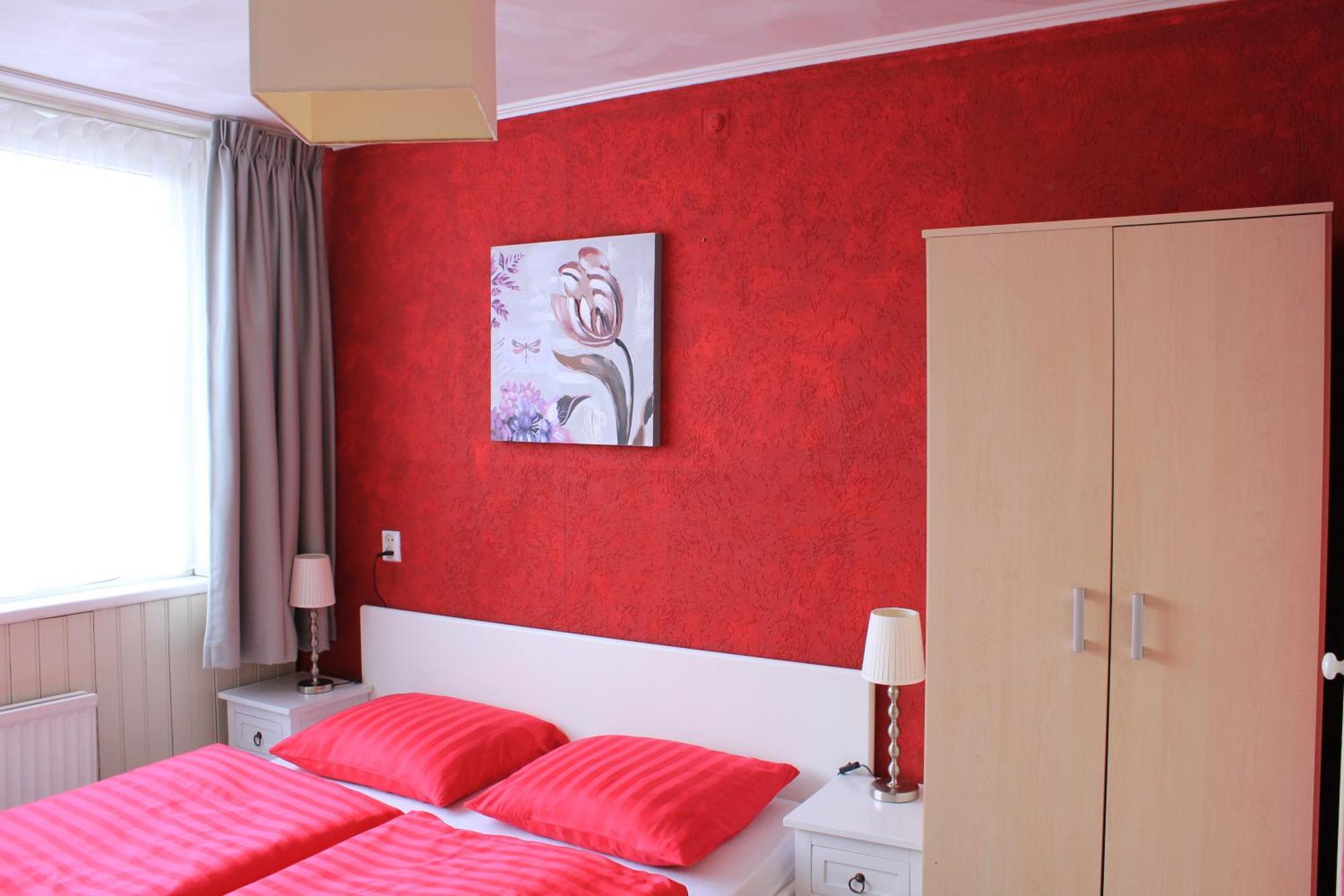 Kerstins Bed And Breakfast Egmond aan Zee Bagian luar foto