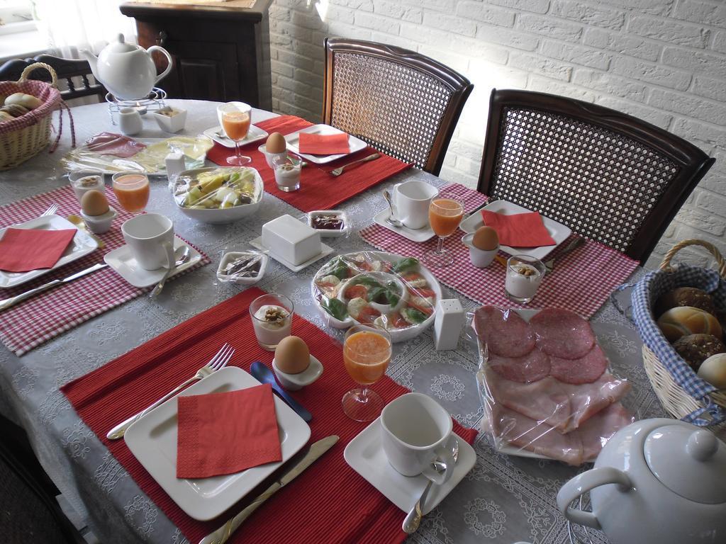 Kerstins Bed And Breakfast Egmond aan Zee Bagian luar foto